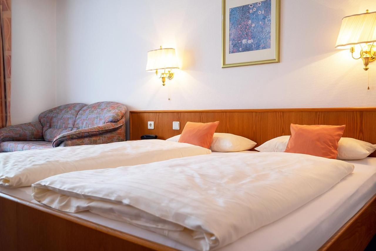 Hotel Am Steinberg هيلدسهايم المظهر الخارجي الصورة