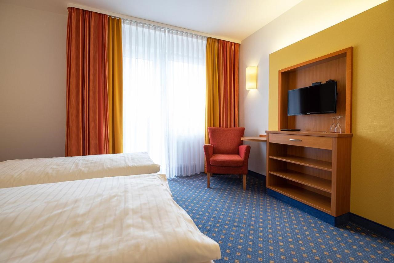 Hotel Am Steinberg هيلدسهايم المظهر الخارجي الصورة