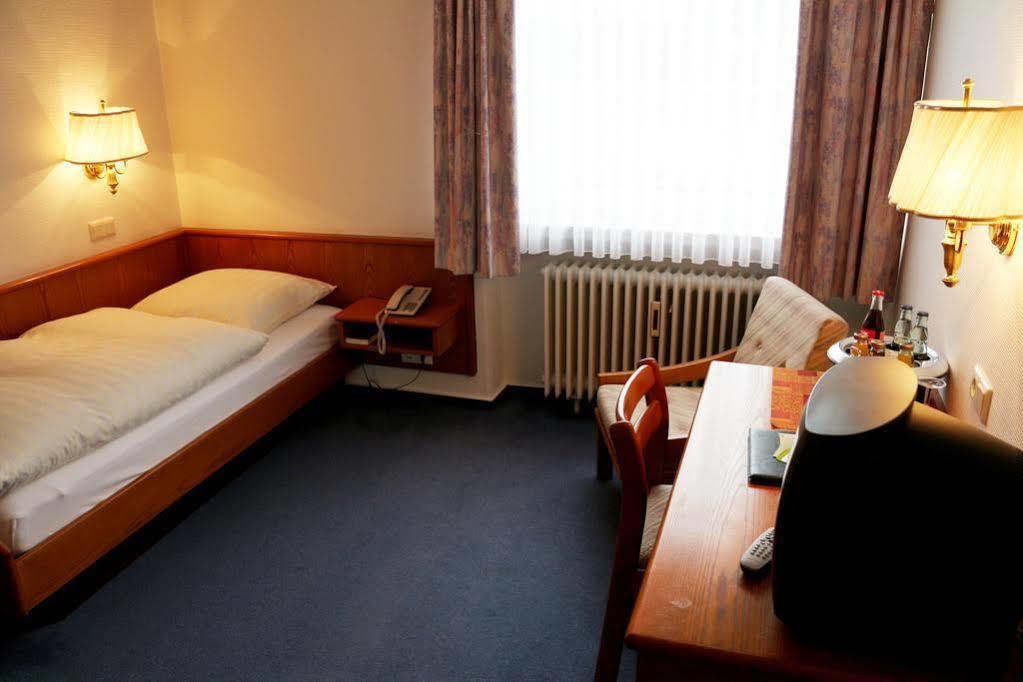 Hotel Am Steinberg هيلدسهايم المظهر الخارجي الصورة
